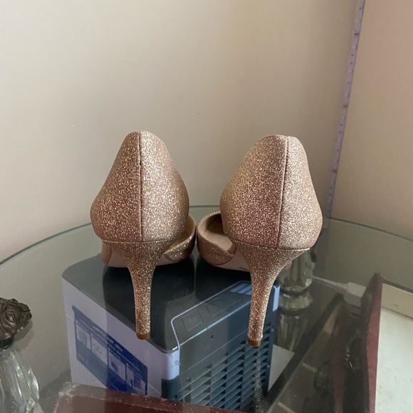 BCBGeneration Pumps - Picture 4 of 5